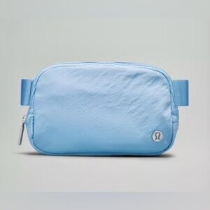 NWOT Lululemon Everywhere Belt Bag 1L AERO BLUE